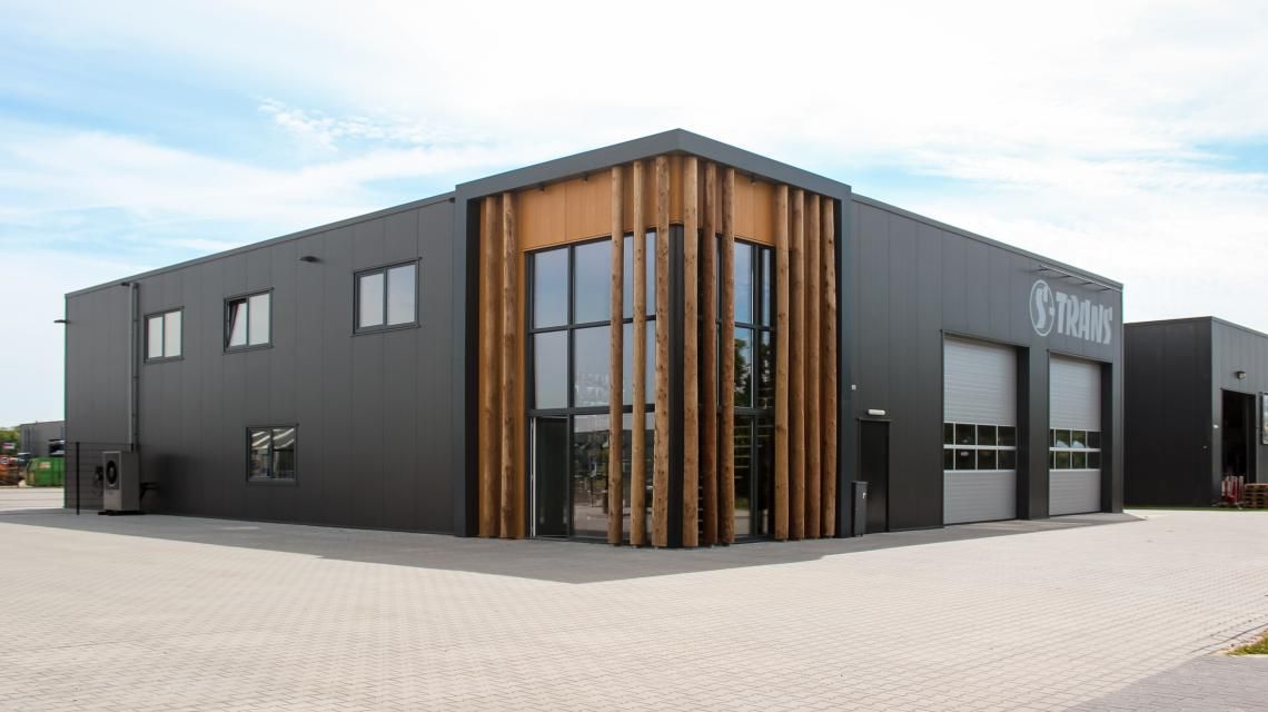 Khung thép nhà xưởng